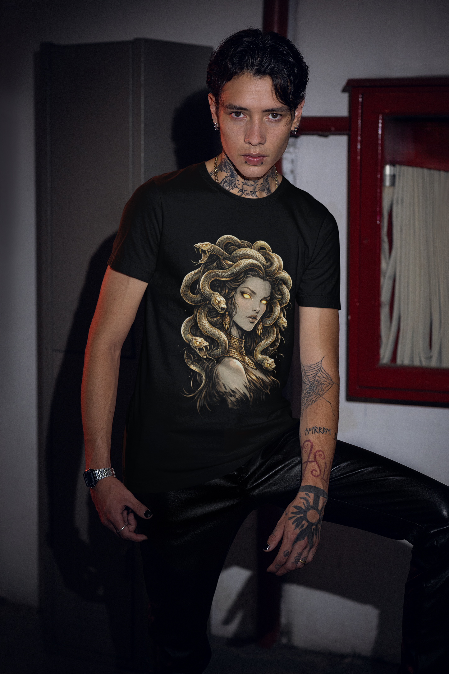 Medusa (Unisex T-Shirt)